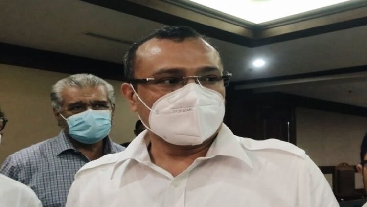 Ferdinand Hutahaean divonis lima bulan penjara karena dinyatakan bersalah dalam kasus cuitan 'Allahmu lemah' . (net)