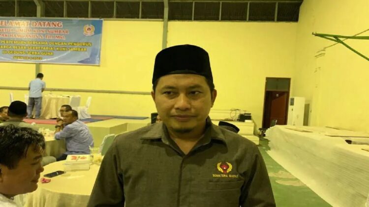 Plt Ketua Umum KONI Sumbar Hamdanus (ANTARA/ Mario Sofia Nasution)