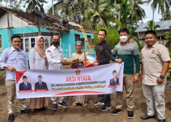 Andre Rosiade: Gerindra Dharmasraya Bantu Korban Angin Puting Beliung