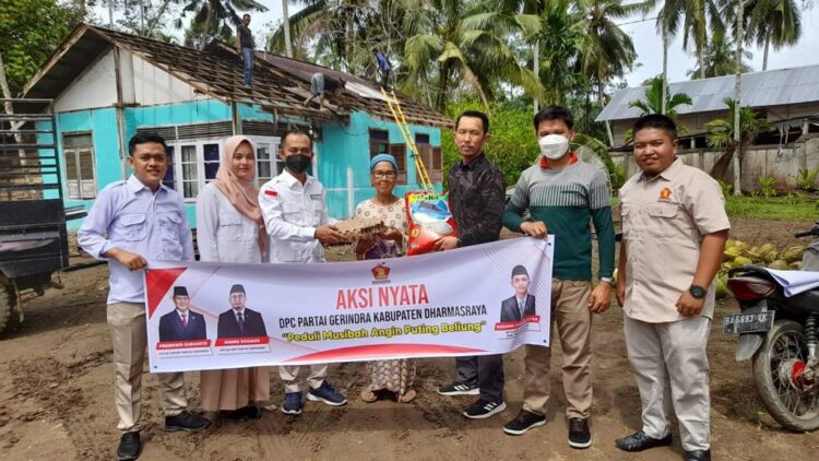 Duka masyarakat Nagari Sikabau, Kecamatan Pulau Punjung, Kabupaten Dharmasraya menjadi duka bagi Partai Gerindra. Para korban angin puting beliung yang terjadi Jumat (8/4/2022) sekitar pukul 16.30 WIB mendapatkan bantuan dari pengurus partai besutan Prabowo Subianto itu.