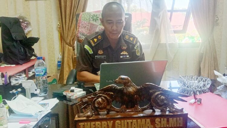 Kepala Seksi Tindak Pidana Khusus (Pidsus) Kejari Padang, Therry Gutama. (IST)