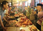 Pastikan Ketersediaan Pangan Jelang Lebaran, Gubernur Mahyeldi Tinjau Pasa Bawah Bukittinggi