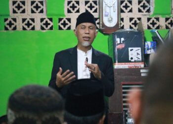 Kedatangan Gubernur Mahyeldi, Wali Nagari Solok Ambah Menangis Terisak