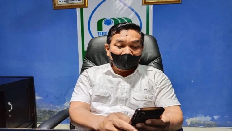Direktur PDAM Tirta Antokan Kabupaten Agam, Hendri Chaidir (Antara/Yusrizal)