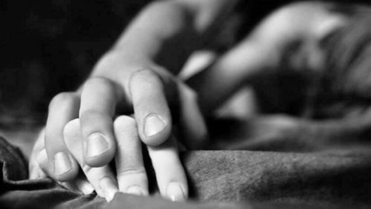 Duh! Sepasang Remaja di Padang Ketahuan Mesum di Tempat Umum, Padahal Baru Saling Kenal 1 Ilustrasi mesum. (net)