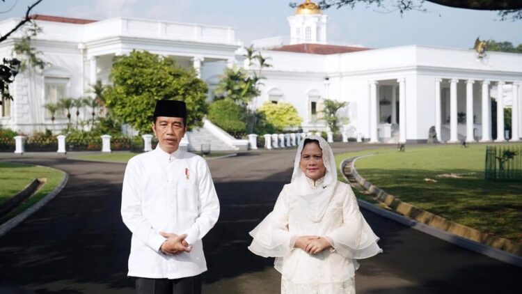 Presiden Jokowi dan Ibu Iriana.