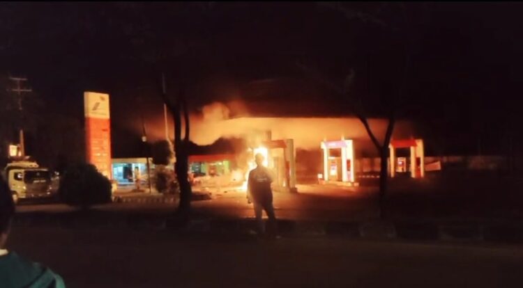 SPBU Indarung terbakar