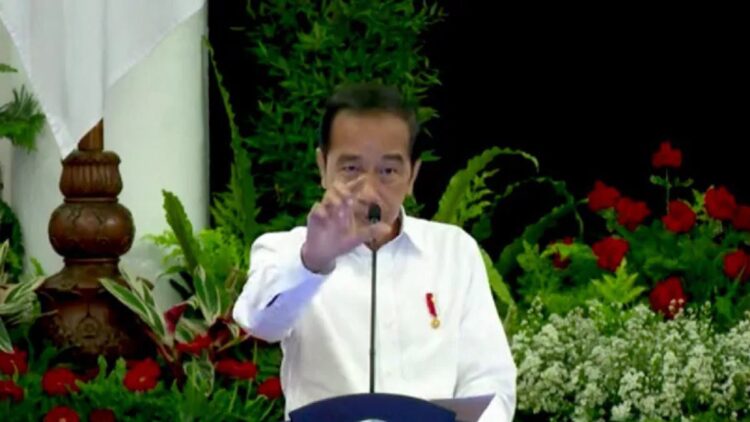 Kenaikan Inflasi Global Diklaim Pemerintah jadi Alasan Naikkan Harga Pertamax 1 Tangkapan layar Presiden Jokowi dalam Sidang Kabinet Paripurna di Istana Negara, Jakarta, Selasa (5/4/2022). ANTARA/YouTube Sekretariat Presiden/Indra Arief