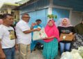 Andre Rosiade Bagikan Puluhan Ribu Paket Sembako di Sumbar