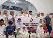 DPC Gerindra Padang Bagikan Ribuan Paket Sembako Andre Rosiade