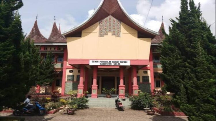 Kantor DPRD Kabupaten Solok.