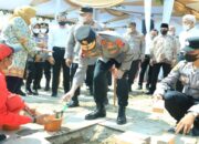 Kapolda Sumbar Lakukan Peletakan Batu Pertama Pembangunan Kolam Retensi Aspol Lolong