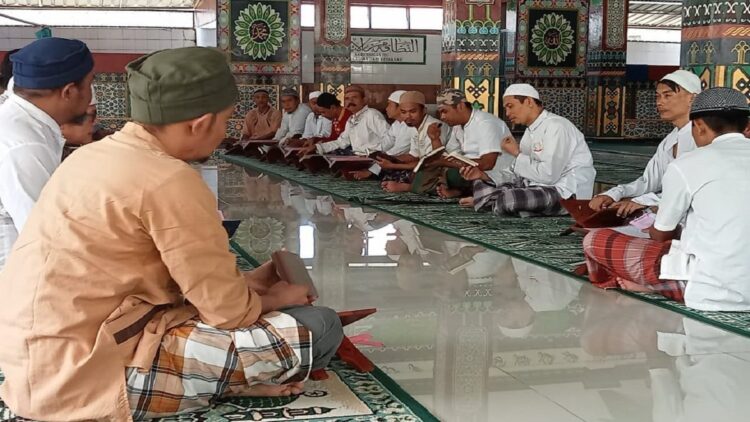Pesantren Ramadan di Rutan Padang yang diikuti oleh warga binaan.