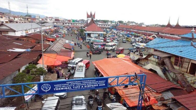 Ingin Berangkat Mudik, Jumlah Penumpang di Terminal Simpang Aur Bukittinggi Meningkat 1 Terminal Simpang Aur Kota Bukittinggi, Sumatera Barat. (ANTARA/Al Fatah)