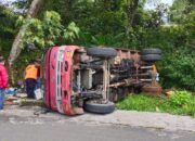 Truk Sampah di Padang Panjang Terguling, Seorang Petugas Kebersihan Meninggal