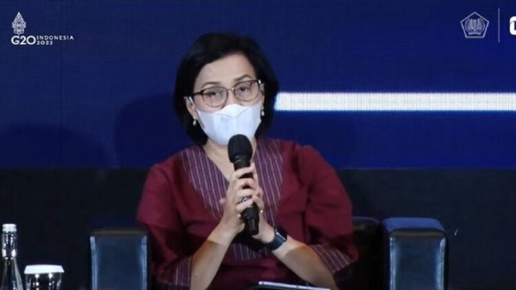 Menteri Keuangan (Menkeu) Sri Mulyani beri keterangan terkait penggunaan APBD untuk atasi dampak BBM. (net)