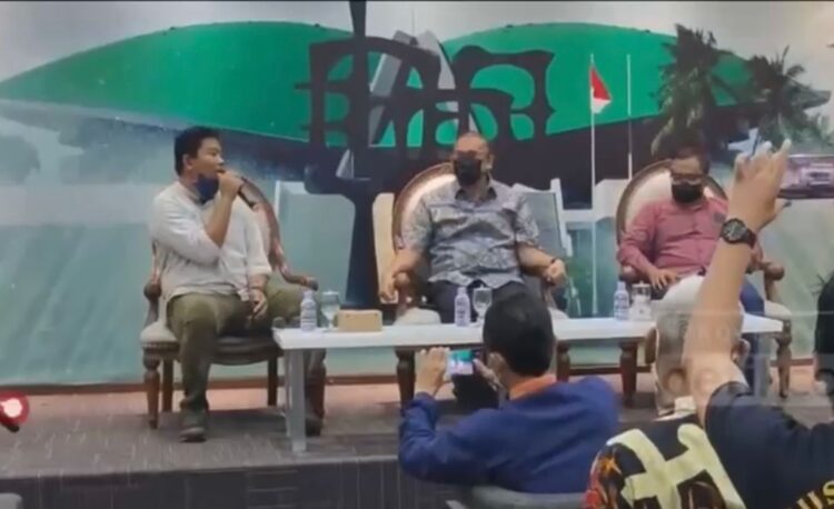 Andre Rosiade saat Dialektika Demokrasi dengan tema Bagaimana Sikap DPR Menghadapi Mafia Migor di Media Centre DPR RI Senayan, Jakarta, Jumat (20/5).