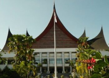 Gedung DPRD Sumbar. (Foto: Dok. Istimewa)