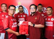 Delfiadri Resmi Jadi Pelatih Semen Padang FC Musim 2022