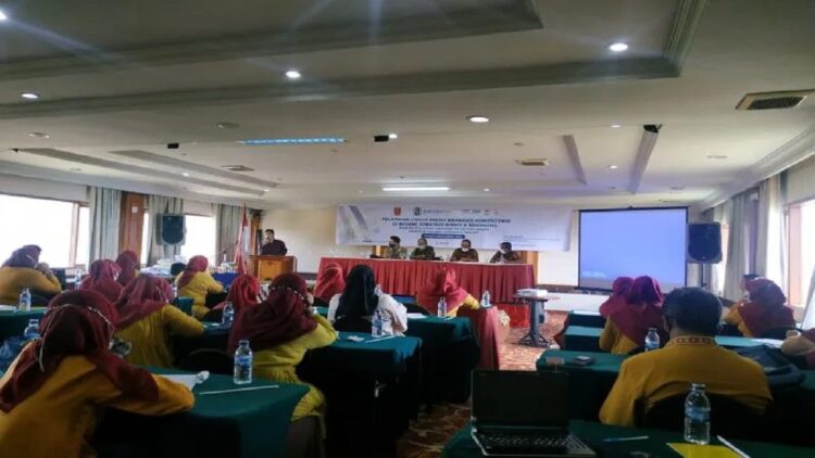 Pelaku Usaha Kecil di Agam Dilatih Strategi Bisnis dan Branding Produk secara Online 1 Peserta pelatihan usaha mikro berbasis kompetensi di bidang strategi bisnis dan branding di Hotel Nuansa Maninjau yang digelar pada 23-25 Mei 2022. (Antara/Dok Disperindagkop UKM Agam)