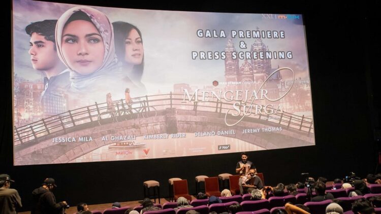 Mengejar Surga MAXstream.