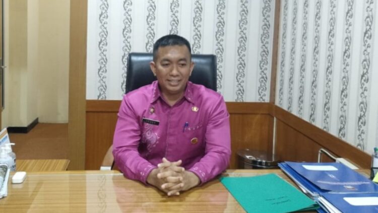Terkait Aturan Nama di Kartu Keluarga, Disdukcapil Padang Ikut Aturan Pusat 1 Teddy Antonius