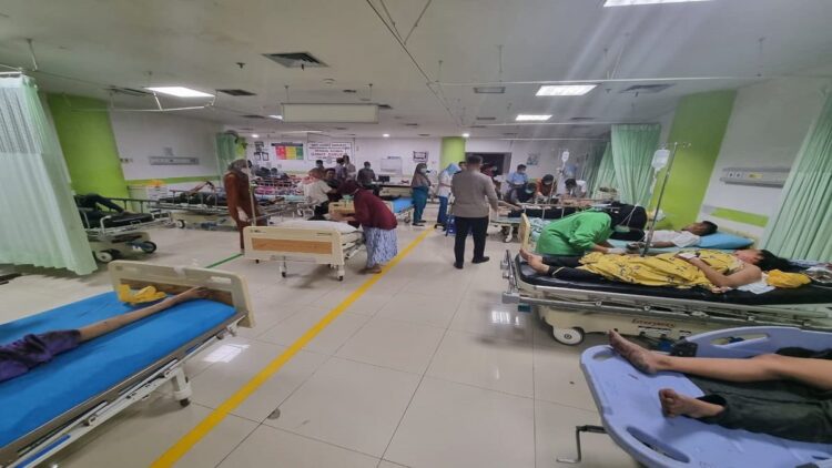 Penumpang bus yang terlibat kecelakaan di kawasan Sitinjau Lauik dirawat di Rumah Sakit Semen Padang Hospital. (IST)