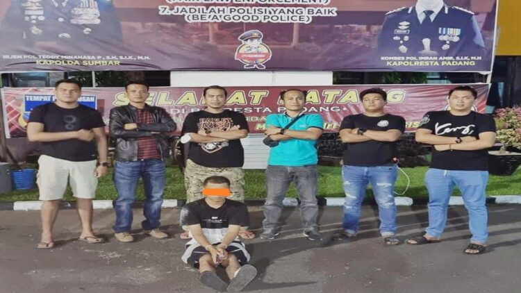 Tim Klewang Satreskrim Polresta Padang meringkus pelaku pencurian. (IST)