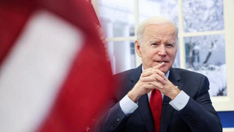 KTT Global COVID-19 ke-2, Negara di Dunia Sepakat Dorong Kesiagaan Pandemi Global 1 Presiden AS Joe Biden berbicara mengenai perkembangan terakhir berkaitan dengan virus corona varian Omicron di Auditorium Lapangan Selatan komplek Gedung Putih, Washington, Amerika Serikat, Selasa (4/1/2022). ANTARA FOTO/REUTERS/Evelyn Hockstein/AWW/djo