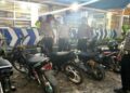 Tim Gabungan Kandangkan Puluhan Motor saat Balap Liar di GOR Rang Agam 4 Tim Gabungan Kandangkan Puluhan Motor saat Balap Liar di GOR Rang Agam
