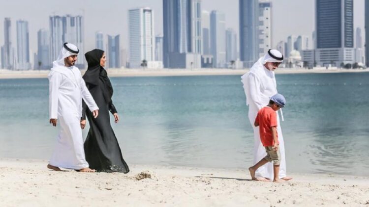 Ilustrasi keluarga di Arab Saudi. (Foto: Getty Images/oonal)