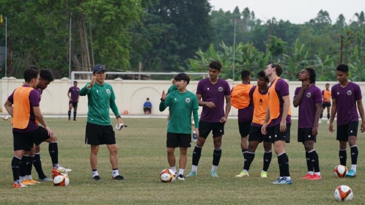 Latihan pemain Timnas SEA Games.