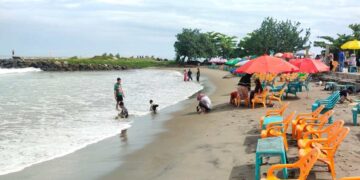 BPBD Padang Imbau Orangtua Pantau Anak yang Main di Pinggir Pantai