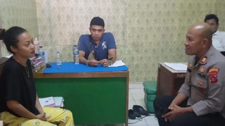 Perempuan muda pelaku narkoba diamankan Polsek Koto Tangah.