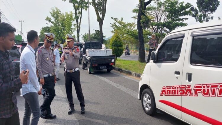 Razia Ditlantas Polda Sumbar.