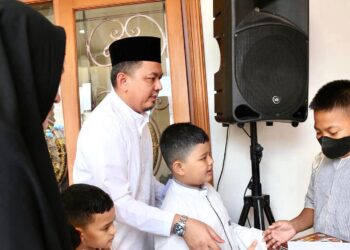 Jelang HUT Jakarta ke-495, Braditi Moulevey Berikan Santunan untuk Ratusan Anak Yatim