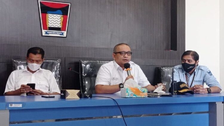 Kepala Dinas Perdagangan Kota Padang Andree H. Algamar menyatakan akan menggelar operasi pasar pekan depan. (IST)