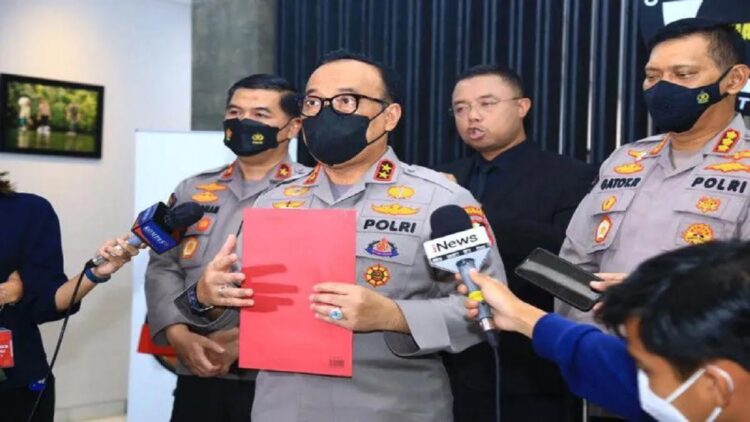 Terdeteksi Imigrasi, Buronan Jepang Diamankan di Lampung 1 Polri pro aktif kordinasi dengan Polisi Jepang dan Imigrasi terkait dugaan buronan di Indonesia (Humas polri)