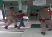 Mengamuk dan Lempari Batu ke Pengendara, Seorang ODGJ Diamankan Satpol PP Padang