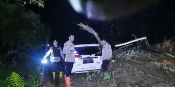 Tertimbun Longsor, Seorang Warga Tabek Sirah Pasbar Tewas 8 Tertimbun Longsor, Seorang Warga Tabek Sirah Pasbar Tewas