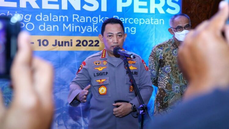 Pastikan Ketersediaan dan Harga Minyak Goreng Terjaga, Polri Awasi 17 Ribu Pasar 1 Kapolri Jenderal Polisi Listyo Sigit.