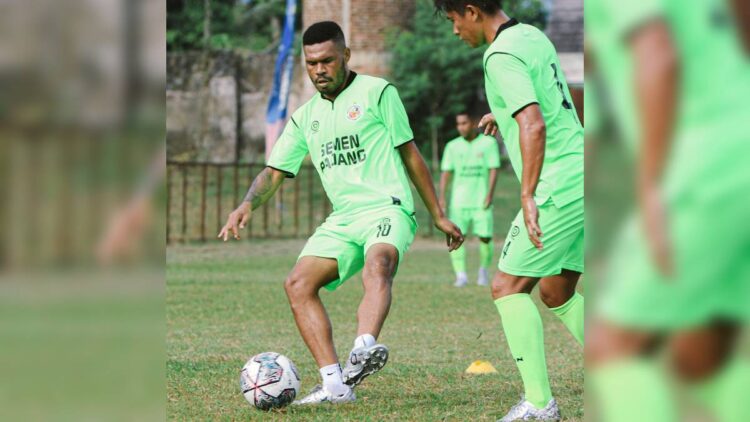 Semen Padang FC latihan jelang laga lawan Persekas.