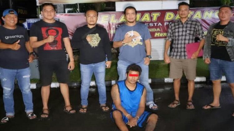 Maling Motor di Parkiran Masjid, DPO Kasus Curanmor di Padang Dibekuk Polisi 1 Polisi membekuk pelaku curanmor. (IST)