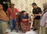 Andre Rosiade Bantu Kaki Palsu untuk Pemuda Pariaman