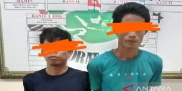 Dua Kurir Narkoba di Agam Diciduk usai Nyabu, Polisi Temukan 0,2 Gram dan Bong di TKP 8 Dua Kurir Narkoba di Agam Diciduk usai Nyabu, Polisi Temukan 0,2 Gram dan Bong di TKP