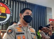 Gegara Istri Kadiv Propam Diduga Dilecehkan, Dua Polisi saling Tembak hingga Tewaskan Satu Orang