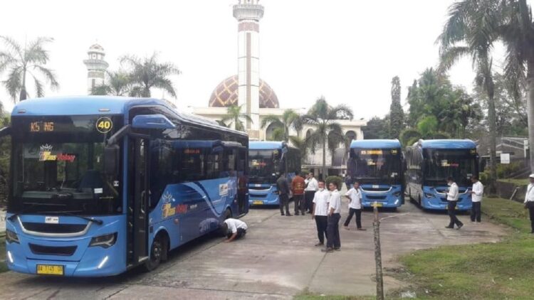 Naik Trans Padang digratiskan saat ultah kota Padang. (IST)