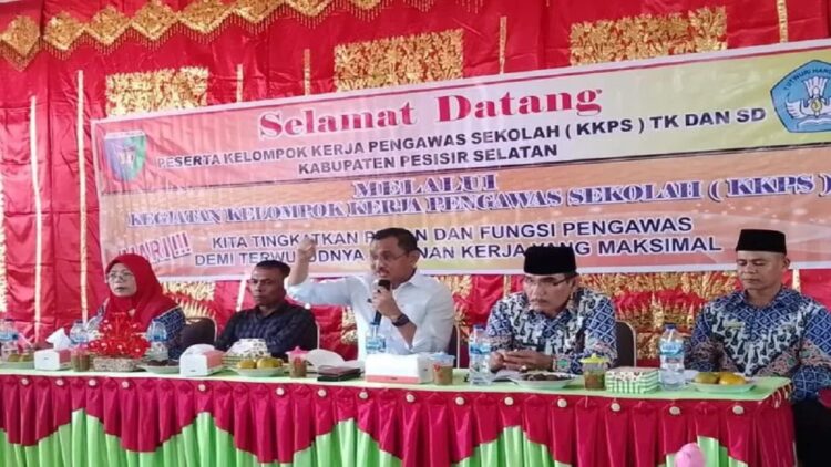 Kepala Dinas Pendidikan dan Kebudayaan Salim Muhaimin. (ANTARA)