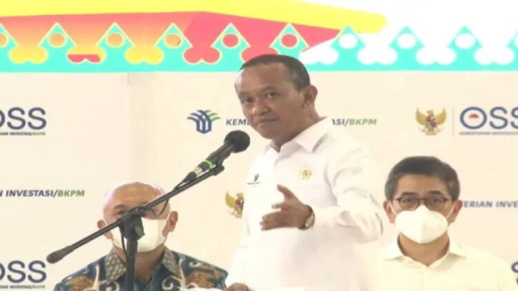 Tangkapan layar Menteri Investasi/Kepala BKPM Bahlil Lahadalia dalam acara Pemberian NIB ke 2.500 Pelaku UMK Perseorangan di Gedung Nanggala, Kompleks Kopassus Cijantung, Jakarta Timur, Rabu (13/7/2022). (ANTARA/Youtube Kementerian Investasi-BKPM TV)