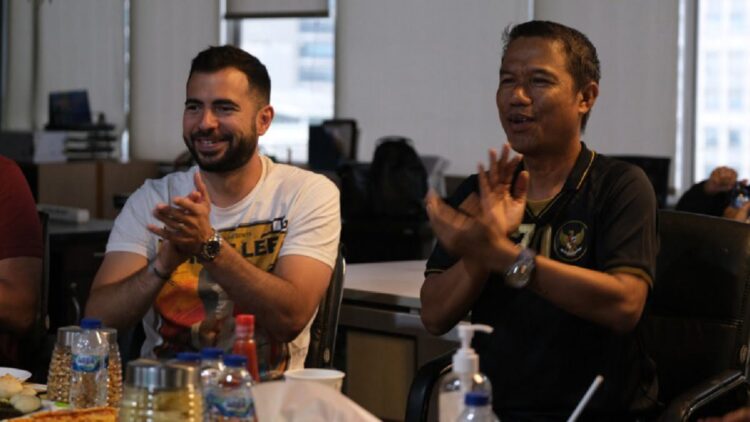 Ditolak Warganet Setelah Gabung JDT, Proses Naturalisasi Jordi Amat Tetap Jalan 1 Jordi Amat dan Sekjend PSSI